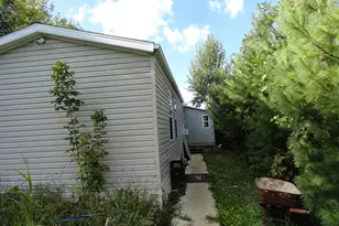 18250 Malvern Rd, Morrison, IL 61270 - Photo 3