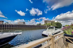 1009 N Riverwalk St, Chicago, IL 60610 - Photo 33