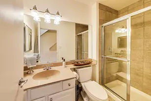 1009 N Riverwalk St, Chicago, IL 60610 - Photo 25