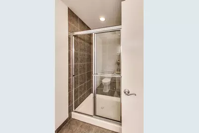 1009 N Riverwalk Street, Chicago, IL 60610 - Photo 7