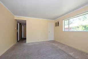 417 Lakewood Blvd, Park Forest, IL 60466 - Photo 5