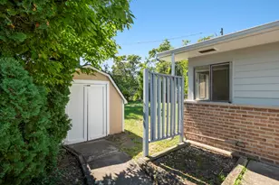 417 Lakewood Blvd, Park Forest, IL 60466 - Photo 19