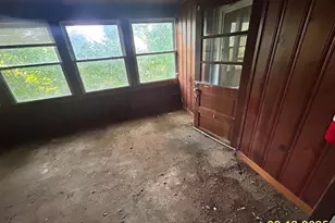 17 167th Pl, Calumet City, IL 60409 - Photo 5