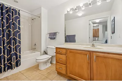 2335 W Belle Plaine Avenue #211, Chicago, IL 60618 - Photo 9