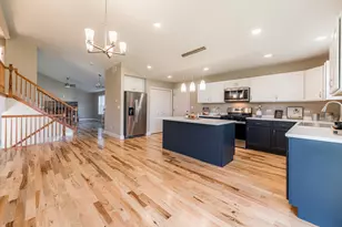 212 St Andrews Dr, Dekalb, IL 60115 - Photo 9