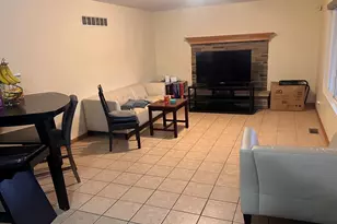 2417 Fleetwood Dr, Joliet, IL 60432 - Photo 5