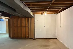 3363 S Manor Dr, Lansing, IL 60438 - Photo 25