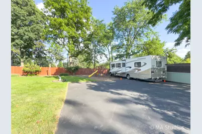 1219 Golf Lane, Wheaton, IL 60189 - Photo 61