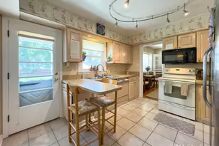 1219 Golf Ln, Wheaton, IL 60189 - Photo 11