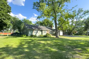 1219 Golf Ln, Wheaton, IL 60189 - Photo 49