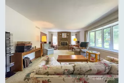 1219 Golf Lane, Wheaton, IL 60189 - Photo 3