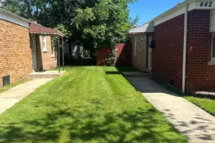 442 W 126th St, Chicago, IL 60628 - Photo 11