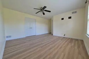 2355 Shiloh Dr, Aurora, IL 60503 - Photo 27