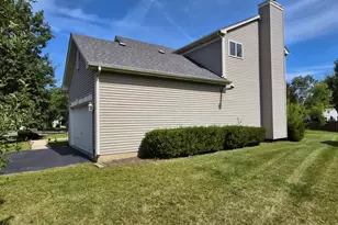 2355 Shiloh Dr, Aurora, IL 60503 - Photo 35