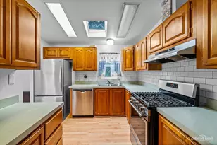 120 Cardinal Ln, Sandwich, IL 60548 - Photo 7