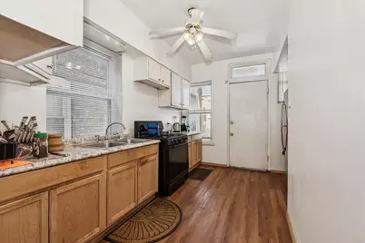 2542 E 73rd Street, Chicago, IL 60649 - Photo 17