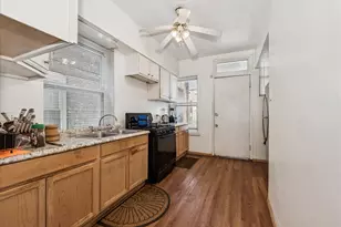 2542 E 73rd St, Chicago, IL 60649 - Photo 17