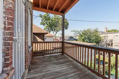 2542 E 73rd Street, Chicago, IL 60649 - Photo 9