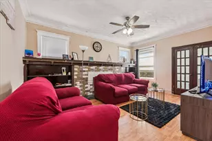 2542 E 73rd St, Chicago, IL 60649 - Photo 5