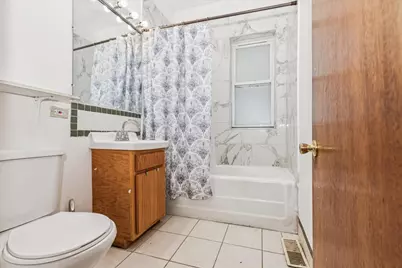 2542 E 73rd Street, Chicago, IL 60649 - Photo 11