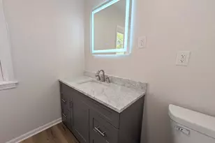 323 N Illinois Ave, Kankakee, IL 60901 - Photo 11