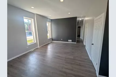 7052 S Normal Boulevard, Chicago, IL 60621 - Photo 9