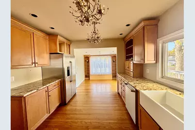 758 Maple Avenue, Lisle, IL 60532 - Photo 9