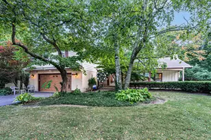 32381 N Forest Dr, Grayslake, IL 60030 - Photo 1