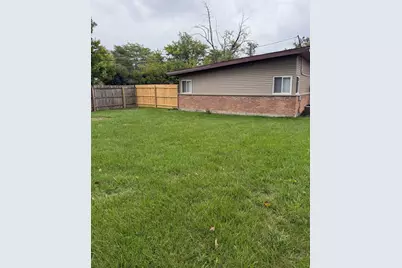 150 Algonquin Street, Park Forest, IL 60466 - Photo 3