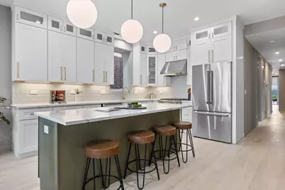 2450 N Clybourn Avenue #5S, Chicago, IL 60614 - Photo 3