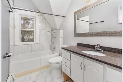 850 W Galena Boulevard, Aurora, IL 60506 - Photo 17