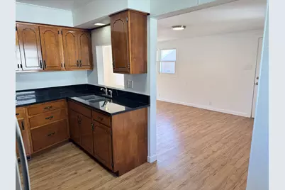 804 E 12th Street, Streator, IL 61364 - Photo 5