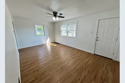 804 E 12th Street, Streator, IL 61364 - Photo 17