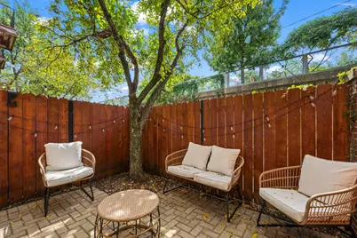 2520 W Bloomingdale Avenue #B, Chicago, IL 60647 - Photo 13