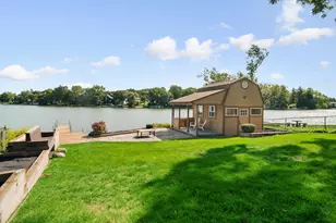 24013 N Forest Dr, Lake Zurich, IL 60047 - Photo 19