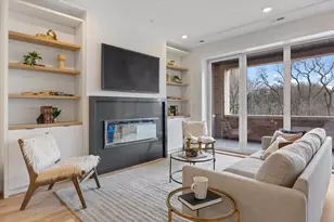 2405 W Sunnyside Ave, Chicago, IL 60625 - Photo 5