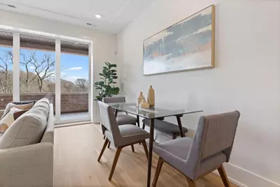 2405 W Sunnyside Avenue #2S, Chicago, IL 60625 - Photo 7