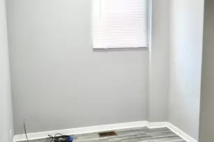 522 W 81st St, Chicago, IL 60619 - Photo 9