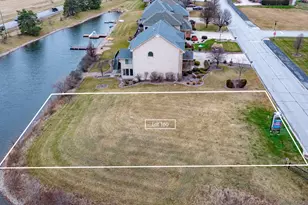 10360 Doubletree Dr S, Winfield, IN 46307 - Photo 9