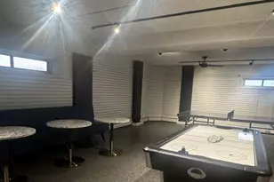 4960 N Marine Dr, Chicago, IL 60640 - Photo 11