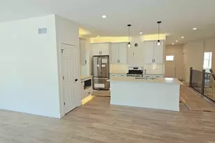 1004 Joshua Ln, Genoa, IL 60135 - Photo 5