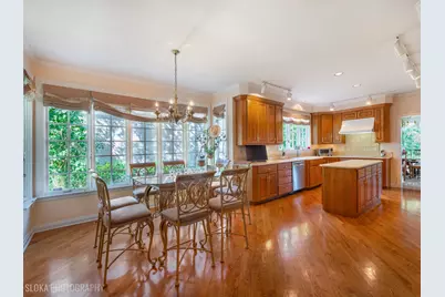 289 S South Shore Lane, Lake Forest, IL 60045 - Photo 11