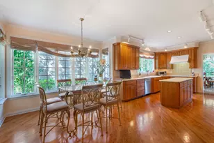 289 S South Shore Ln, Lake Forest, IL 60045 - Photo 11