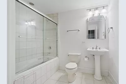 4858 W Chase Avenue, Lincolnwood, IL 60712 - Photo 25