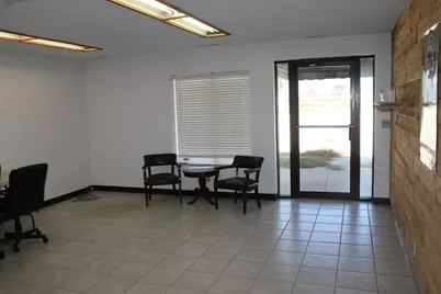 320 W Lincoln Highway, Cortland, IL 60112 - Photo 5