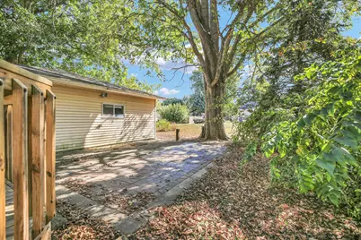 206 E Illinois Street, Mansfield, IL 61854 - Photo 71