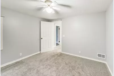 405 W Brown Street, Harvard, IL 60033 - Photo 11