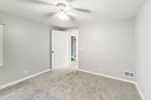 405 W Brown St, Harvard, IL 60033 - Photo 11