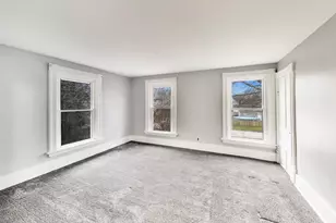 405 W Brown St, Harvard, IL 60033 - Photo 9