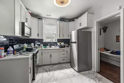 8942 S Baltimore Avenue, Chicago, IL 60617 - Photo 13